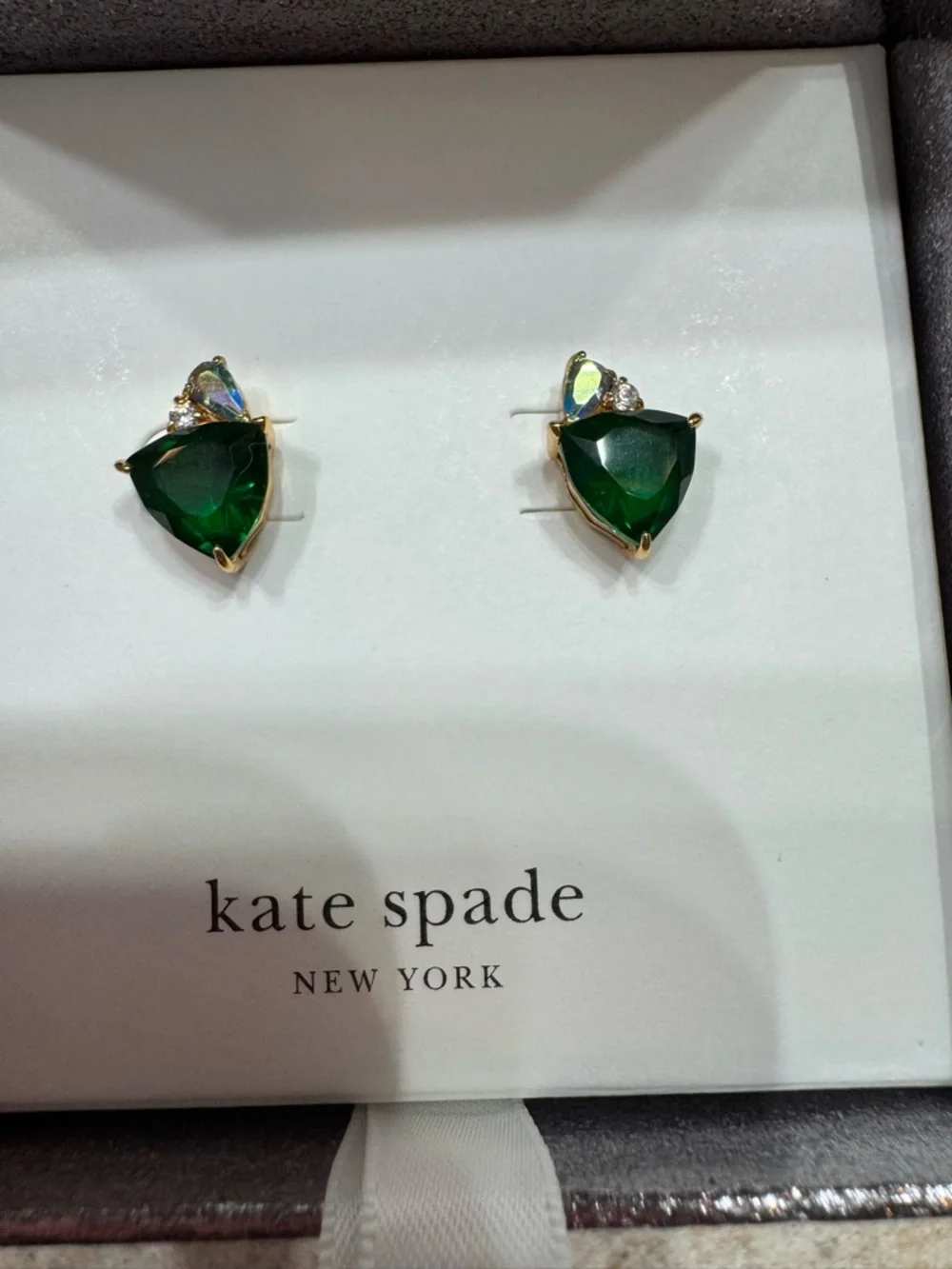NWT Kate Spade Emerald Green Triangle Stud Earrings with Crystal & Prism Accent
